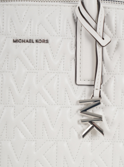 ΓΥΝΑΙΚΕΙΑ ΤΣΑΝΤΑ ΧΕΙΡΟΣ  3