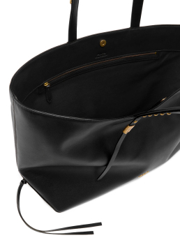 ΓΥΝΑΙΚΕΙΑ ΤΣΑΝΤΑ ΩΜΟΥ  2