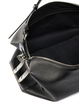 ΓΥΝΑΙΚΕΙΑ ΤΣΑΝΤΑ ΩΜΟΥ  2