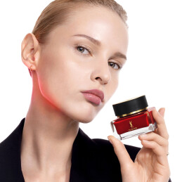 OR ROUGE LA CRÈME REGARD EYE CREAM 1