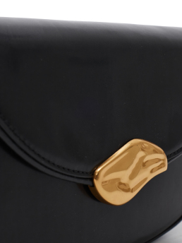 ΓΥΝΑΙΚΕΙΑ ΤΣΑΝΤΑ ΧΙΑΣΤΙ 3