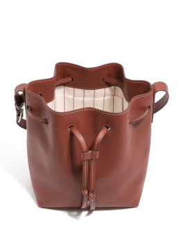 ΓΥΝΑΙΚΕΙΑ ΤΣΑΝΤΑ ΩΜΟΥ 2