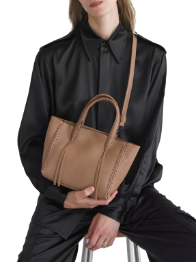 ΓΥΝΑΙΚΕΙΑ ΔΕΡΜΑΤΙΝΗ ΤΣΑΝΤΑ ΧΕΙΡΟΣ MINI TOTE | Μπεζ