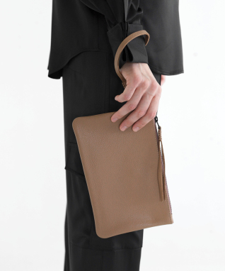 ΓΥΝΑΙΚΕΙΟΣ ΔΕΡΜΑΤΙΝΟΣ ΦΑΚΕΛΟΣ SLIM POCHETTE | Μπεζ
