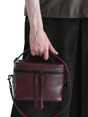 ΓΥΝΑΙΚΕΙΑ ΔΕΡΜΑΤΙΝΗ ΤΣΑΝΤΑ ΧΕΙΡΟΣ VENUS | Μπορντό