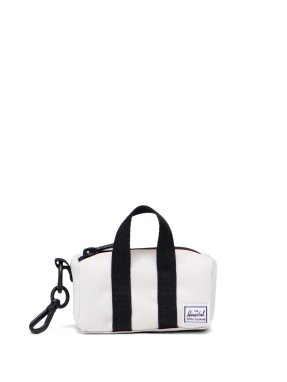 ΜΠΡΕΛΟΚ ΤΣΑΝΤΑΣ NOVEL DUFFLE BAG CHARM | Εκρού