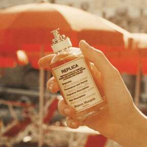 NEVER-ENDING SUMMER EAU DE TOILETTE | 100ml