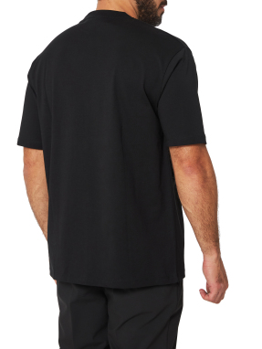 ΑΝΔΡΙΚΟ T-SHIRT ΜΕ ΤΣΕΠΗ | Μαύρο L