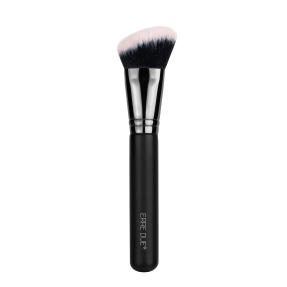 ANGLED FOUNDATION & CONTOURING BRUSH