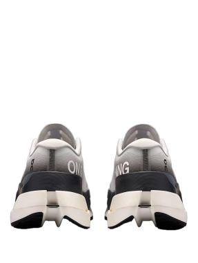 ΑΝΔΡΙΚΑ ΑΘΛΗΤΙΚΑ CLOUDBOOM MAX | Ασπρόμαυρο 42.5