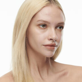 STUDIO RADIANCE SERUM-POWERED FOUNDATION | 30ml NW20