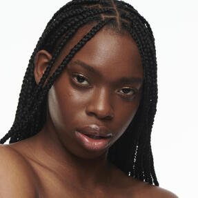 STUDIO RADIANCE SERUM-POWERED FOUNDATION | 30ml NW47