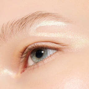 PRISMATICA LIQUID EYE LINER | 2ml M·A·Cnolia