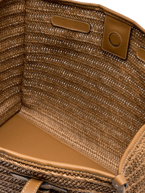 ΓΥΝΑΙΚΕΙΑ ΤΣΑΝΤΑ ΩΜΟΥ | Ταμπά