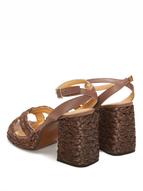 ΓΥΝΑΙΚΕΙΑ ΠΕΔΙΛΑ | Καφέ 41