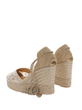 ΓΥΝΑΙΚΕΙΕΣ ΕΣΠΑΝΤΡΙΓΙΕΣ | Εκρού 40