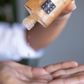 THE RITUAL OF KARMA BODY SHIMMER OIL | 100ml