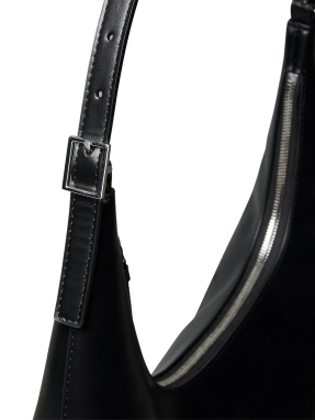 ΓΥΝΑΙΚΕΙΑ ΔΕΡΜΑΤΙΝΗ ΤΣΑΝΤΑ ΩΜΟΥ | Μαύρο