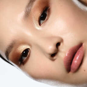 BIBILIOPHILIA EYESHADOW PALETTE 18 COLOURS