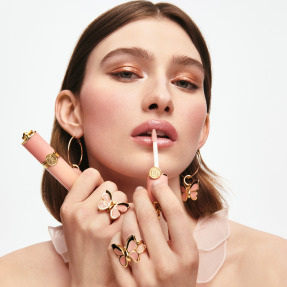 GOOD GIRL GLOSS | 310 Carolina