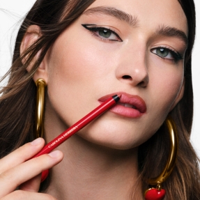 FABULOUS KISS LIP LINER | 43 Made To Impress Rose