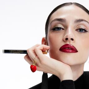 CHIC EYESHADOW STICK | 10 Lunar Catwalk