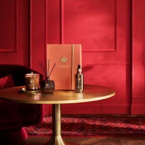 PRIVATE COLLECTION - SUEDE VANILLA