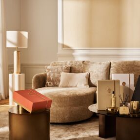 PRIVATE COLLECTION - SUEDE VANILLA