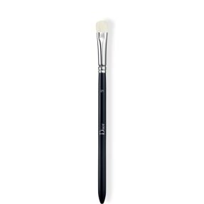 DIOR BACKSTAGE EYESHADOW SHADER BRUSH N°21