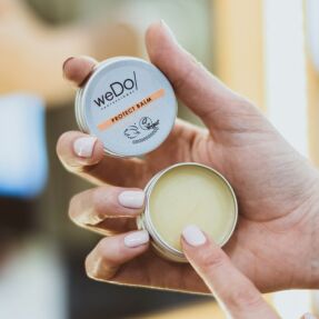 PROTECT BALM ΓΙΑ ΜΑΛΛΙΆ & ΧΕΊΛΗ | 25gr