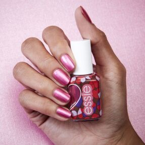 ESSIE VALENTINE'S DAY 671 PIECE LOVE AND CHOCOLATE | 13,5ml 671 Piece Love And Chocolate