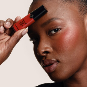 LUMINOUS SILK CHEEK TINT SHINE LIQUID BLUSH | 12ml 43S Berry Red