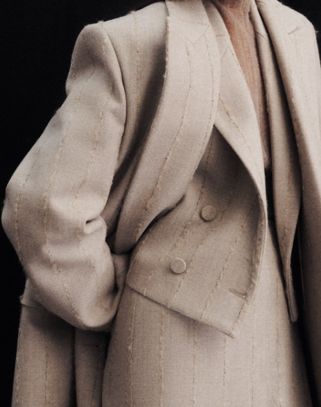 WOMEN'S CLOTHING