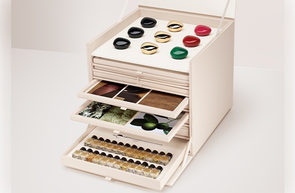 ARMANI PRIVÉ CONSULTATION SESSION 