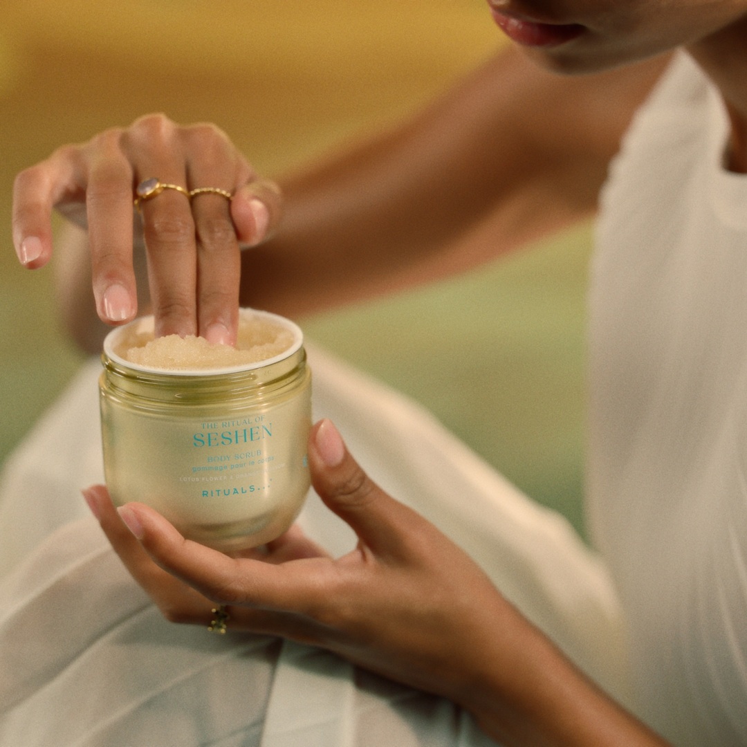 THE RITUAL OF SESHEN BODY SCRUB 1
