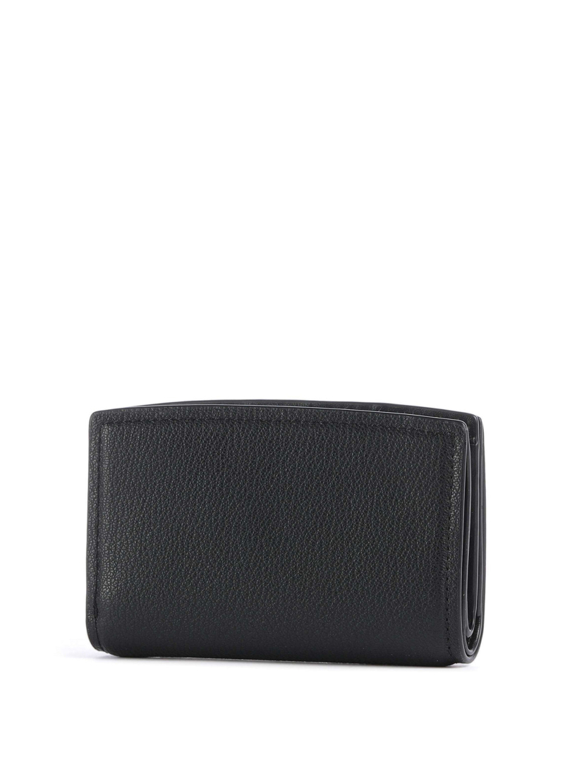 ΓΥΝΑΙΚΕΙΟ ΠΟΡΤΟΦΟΛΙ 1