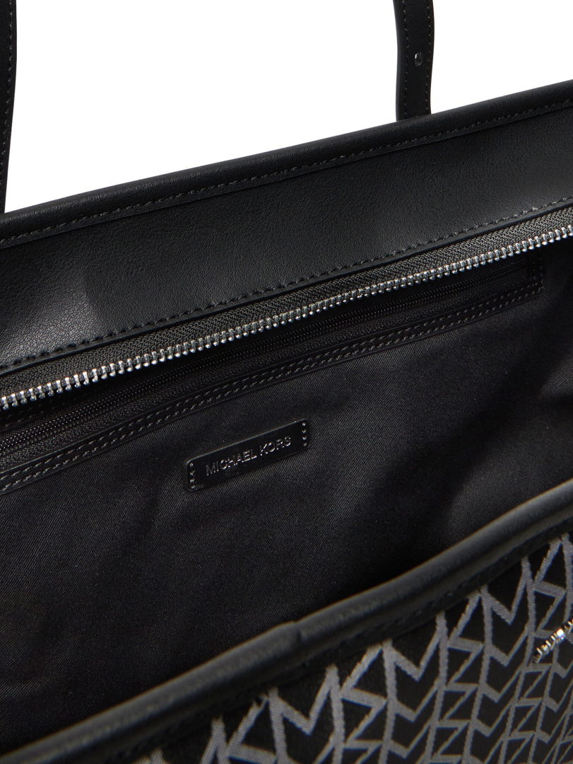 ΓΥΝΑΙΚΕΙΑ ΤΣΑΝΤΑ ΩΜΟΥ 2