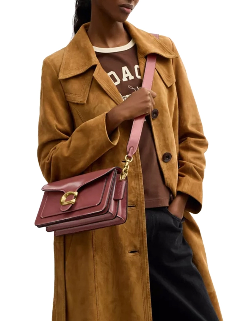 ΓΥΝΑΙΚΕΙΑ ΤΣΑΝΤΑ ΩΜΟΥ  3