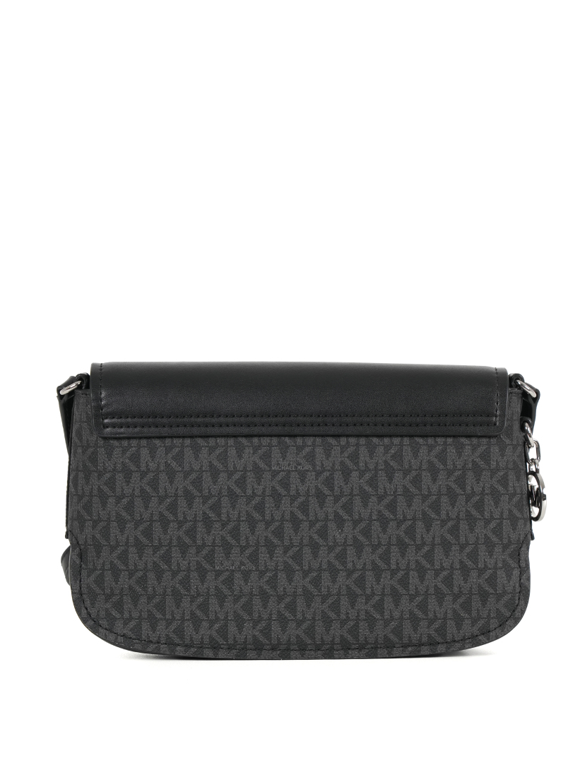 ΓΥΝΑΙΚΕΙΑ ΤΣΑΝΤΑ ΧΙΑΣΤΙ  1