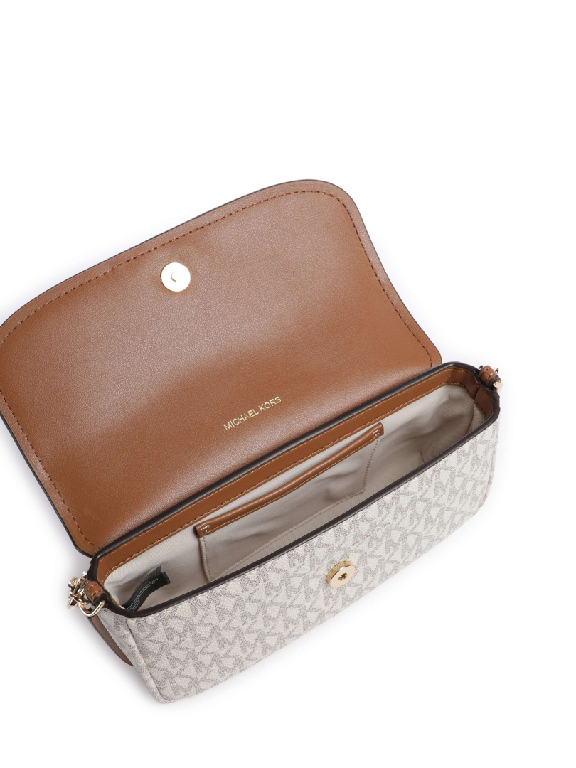 ΓΥΝΑΙΚΕΙΑ ΤΣΑΝΤΑ ΧΙΑΣΤΙ  2