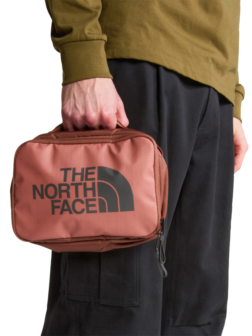 UNISEX BASE CAMP VOYAGER TOILETRY KIT 2