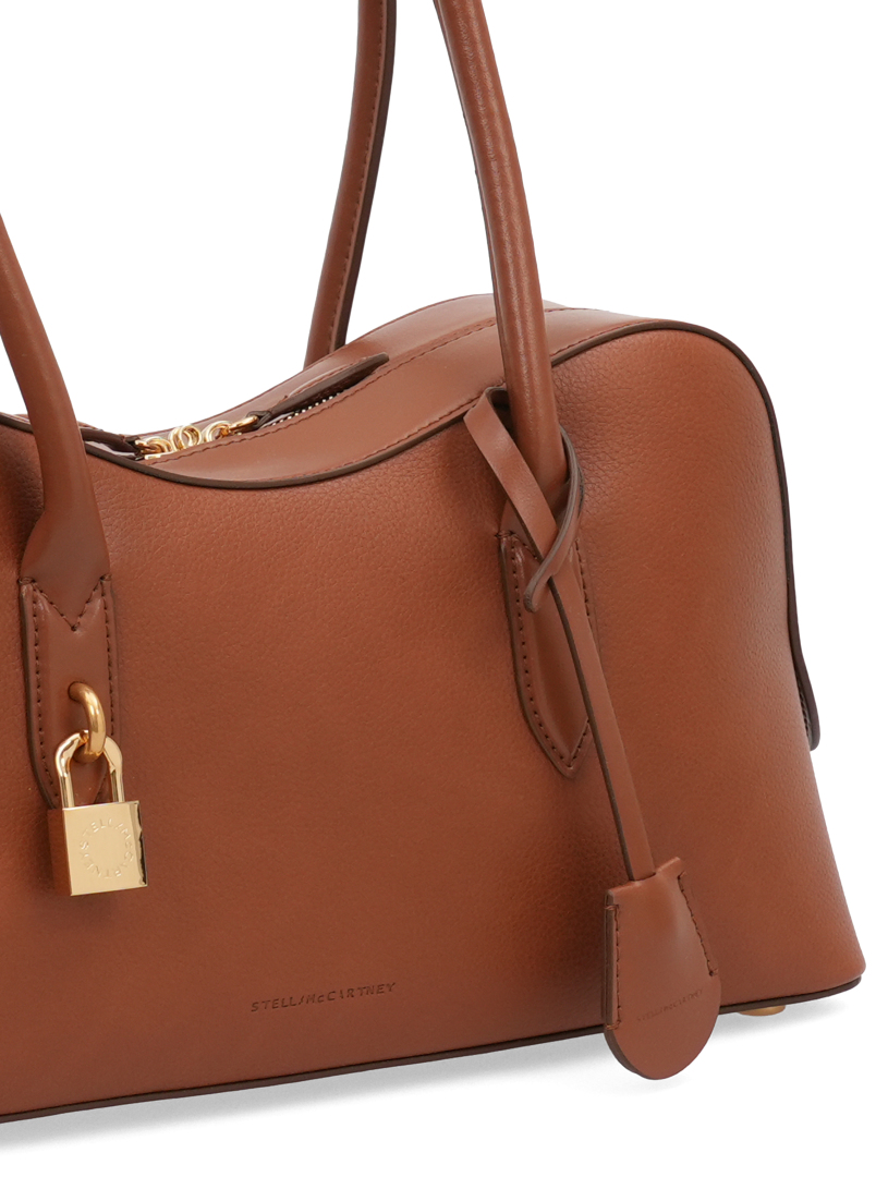 ΓΥΝΑΙΚΕΙΑ ΤΣΑΝΤΑ ΩΜΟΥ  3