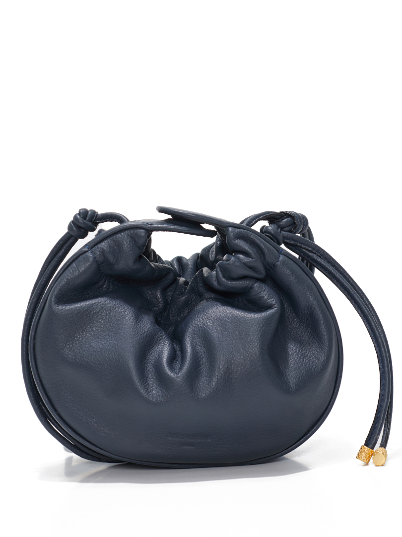 ΓΥΝΑΙΚΕΙΑ ΤΣΑΝΤΑ ΩΜΟΥ 0