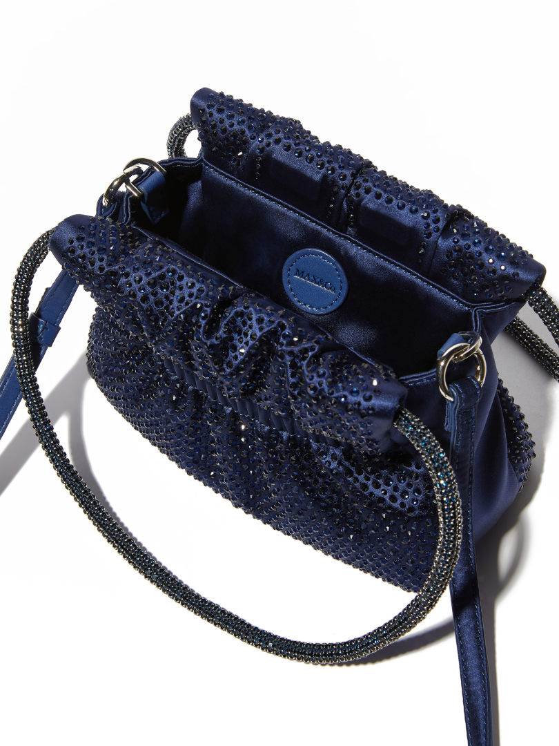 ΓΥΝΑΙΚΕΙΑ ΤΣΑΝΤΑ ΩΜΟΥ 2