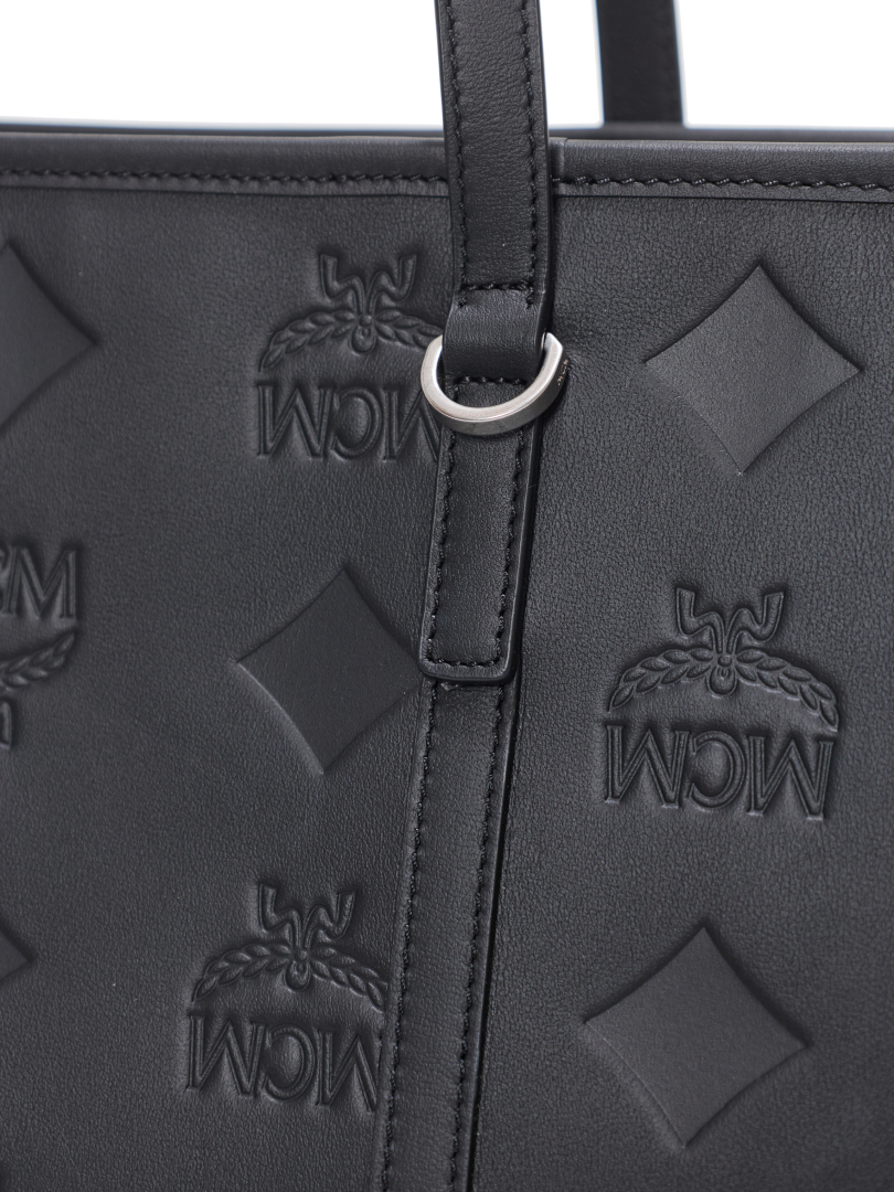 ΓΥΝΑΙΚΕΙΑ ΔΕΡΜΑΤΙΝΗ ΤΣΑΝΤΑ ΩΜΟΥ TONI  2