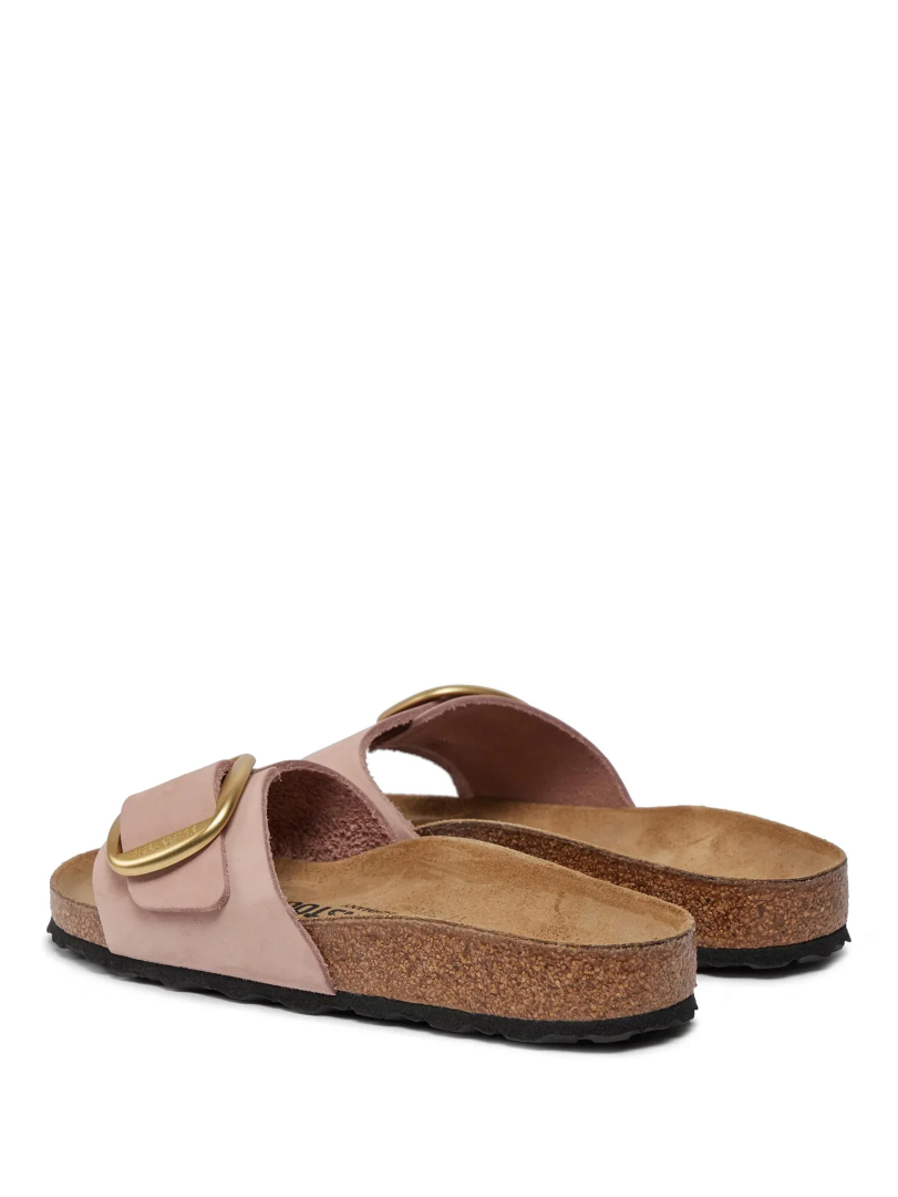 ΓΥΝΑΙΚΕΙΑ ΔΕΡΜΑΤΙΝΑ ΣΑΝΔΑΛΙΑ MADRID 2