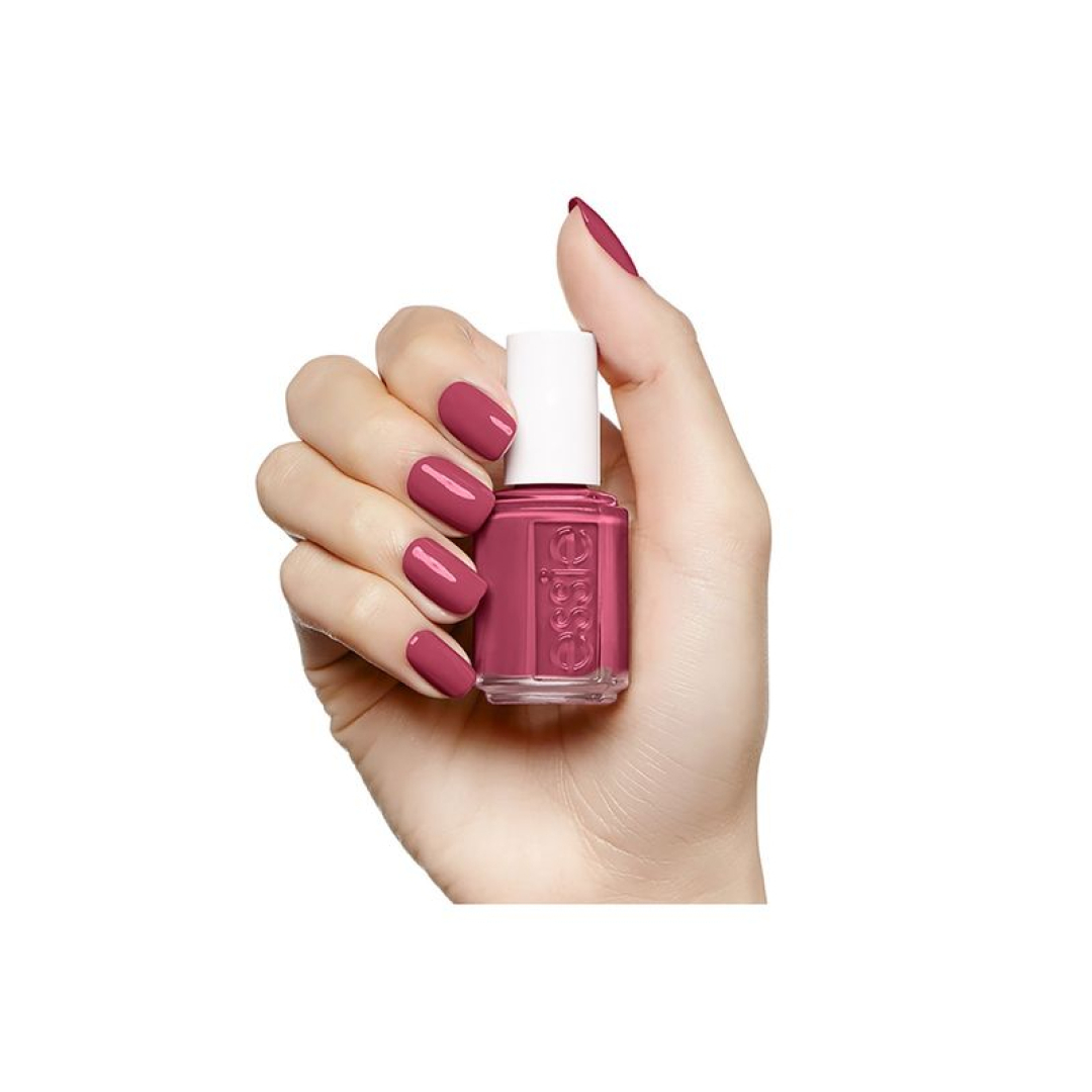 ESSIE COLOR 24 IN STITCHES 1