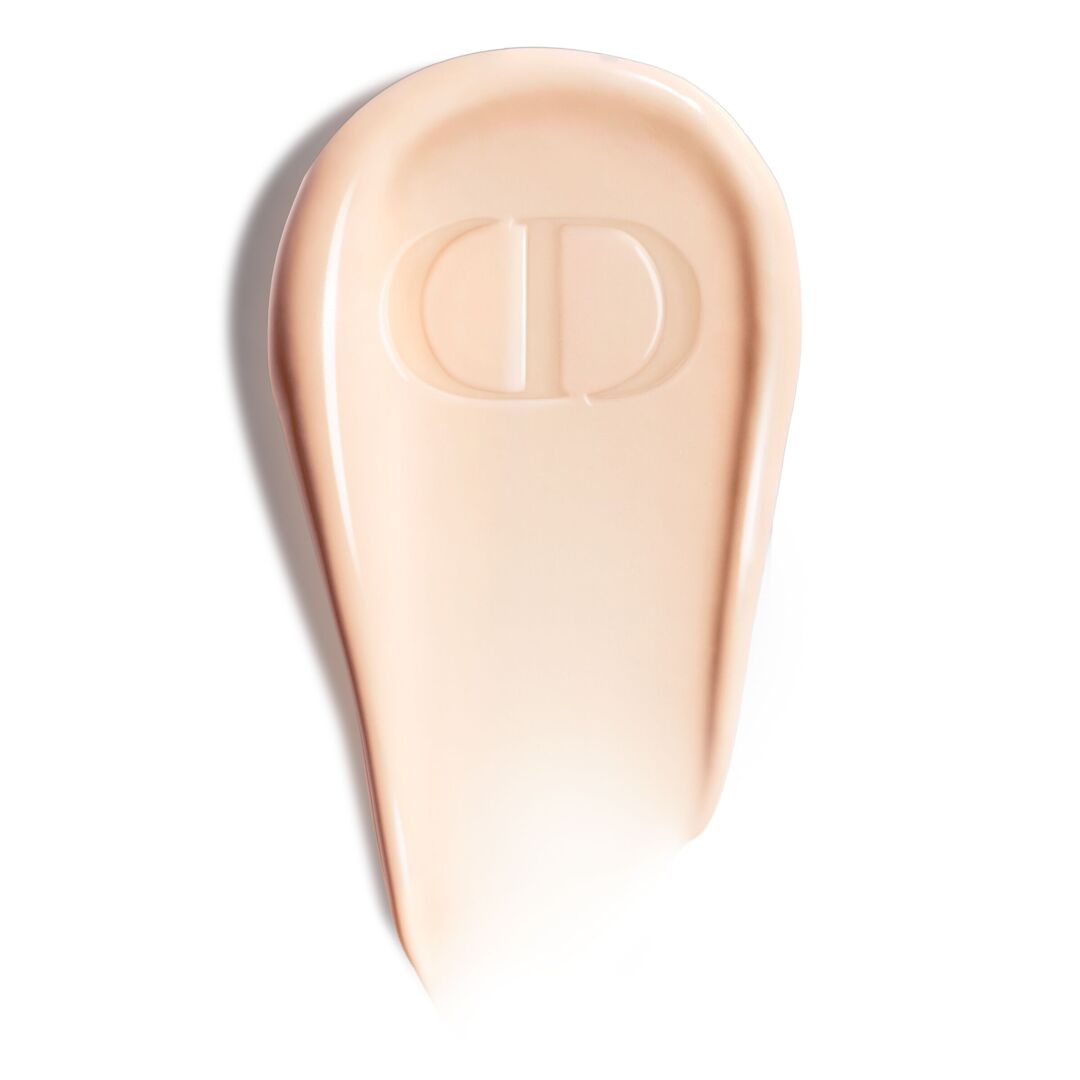 DIOR FOREVER SKIN VEIL MAKEUP BASE   GLOW FINISH AND 24H HYDRATION  SPF 25 PA++ 1