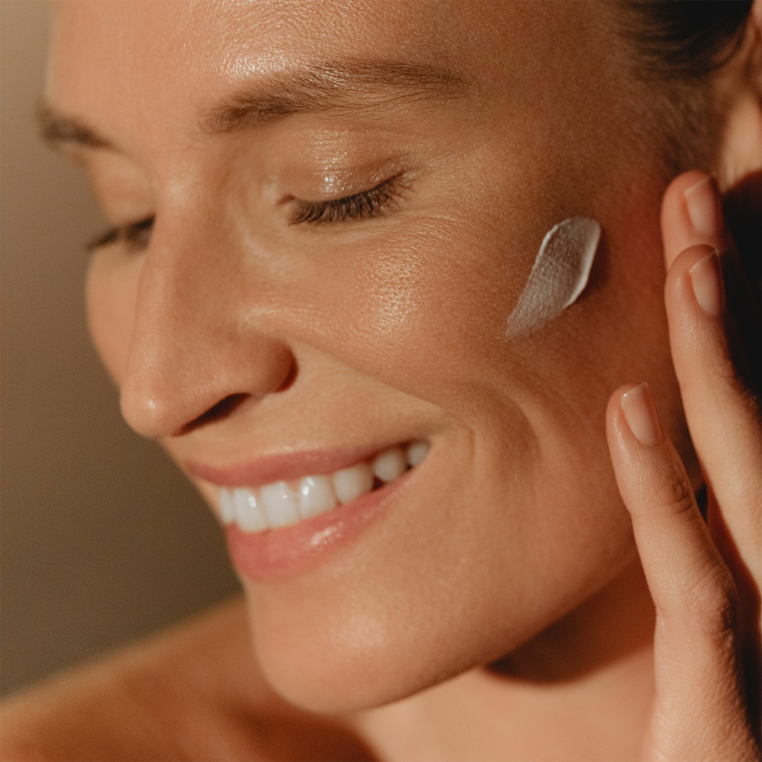 SUNLEŸA ANTI-AGING SUN CARE SPF30 3