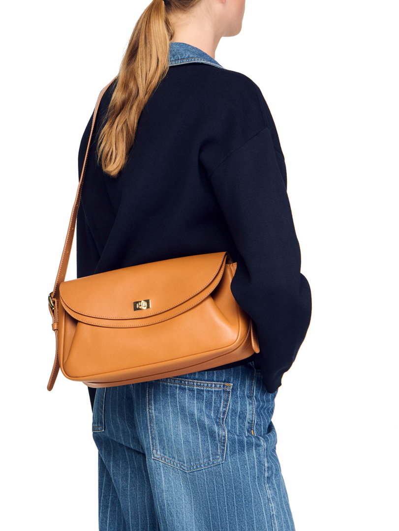 ΓΥΝΑΙΚΕΙΑ ΔΕΡΜΑΤΙΝΗ ΤΣΑΝΤΑ ΧΙΑΣΤΙ 3